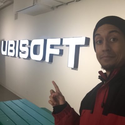 Headshot of Chris Robinson